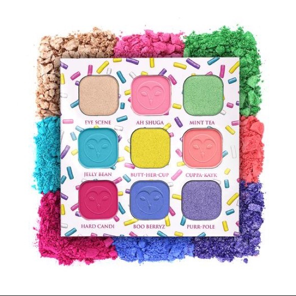 🎀HANK & HENRY Sweet Toof Eyeshadow Palette - Picture 3 of 6